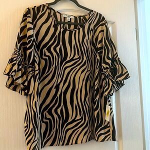 Plus size top.  New.